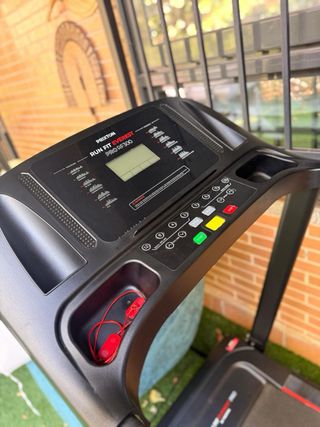 Cinta de Correr RUN FIT EVEREST PRO RF 300
