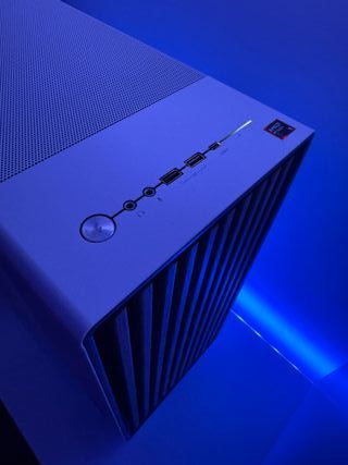 PC Gaming de la NASA! 9950X 5080 64GB 2TB SSD