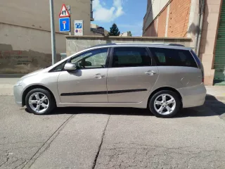 Mitsubishi Grandis 2009