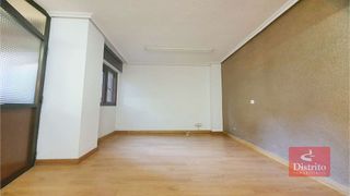 Oficina en alquiler en Cuatro Caminos en Santander
