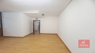 Oficina en alquiler en Cuatro Caminos en Santander