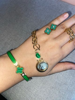 Conjunto Joyería Oro y Verde