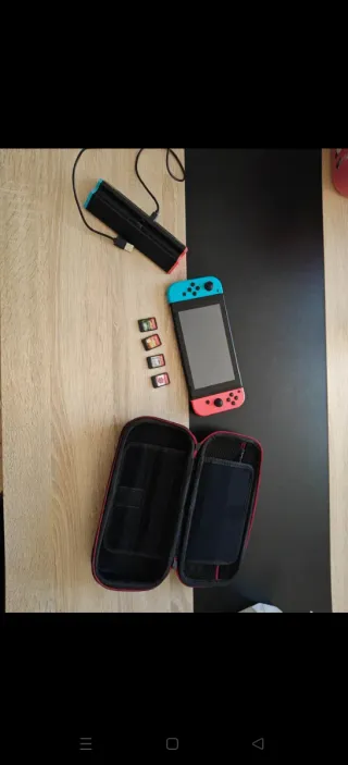 Nintendo Switch Azul/Rojo + Accesorios