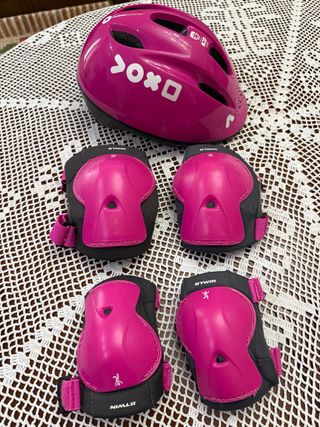 Casco y rodilleras Btwin niña rosa