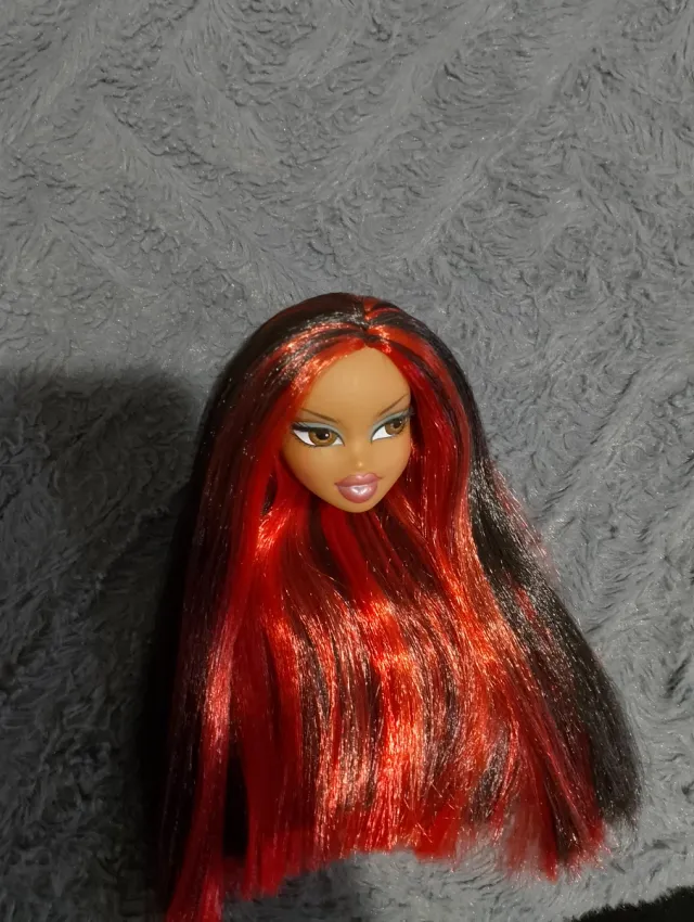 Cabeza Bratz Kiana Wild West Reroot