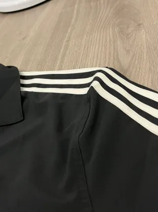 Camisa clásica negra de manga corta Adidas - M