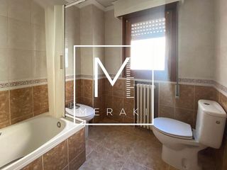 Piso en venta en Feria en Albacete