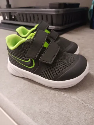 Nike Star Runner Bebé Talla 19.5