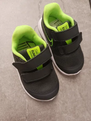 Nike Star Runner Bebé Talla 19.5