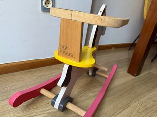 Caballito de madera balancin