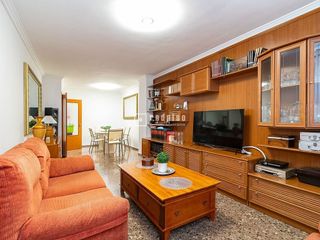 Piso en venta en El Grau en Valencia