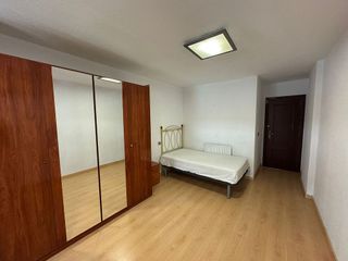 Piso en alquiler en Peñamefecit - Avda Barcelona en Jaén