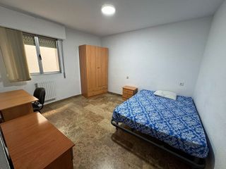 Piso en alquiler en Peñamefecit - Avda Barcelona en Jaén