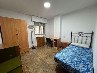 Piso en alquiler en Peñamefecit - Avda Barcelona en Jaén