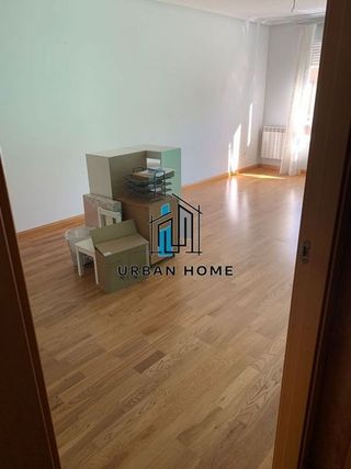 Piso en venta en La Chantría - La Lastra en León