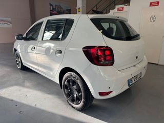 Dacia Sandero Essential 74kW 100CV ECOG 