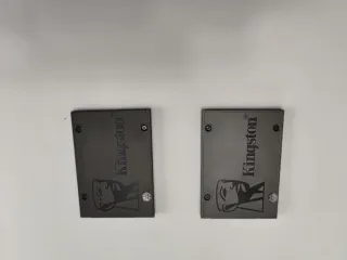 2 discos duros SSD Kingston 240GB y 120GB