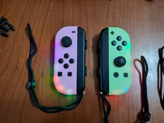 Accesorios Nintendo Switch: Joy-Cons, Mando LEER