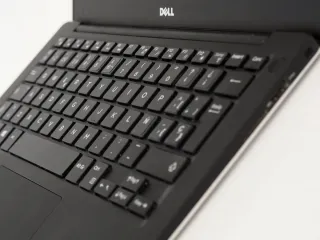 LAPTOP DELL XPS LAPTOP i5 SSD 