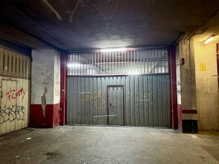 Garaje en venta en San Pedro de Deusto-La Ribera en Bilbao