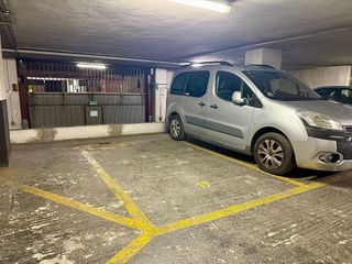 Garaje en venta en San Pedro de Deusto-La Ribera en Bilbao
