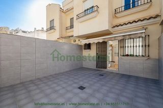 Chalet en venta en Playamar en Torremolinos