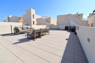 Casa pareada en venta en Campos de Golf - Villa Martin - Los Dolses en Orihuela