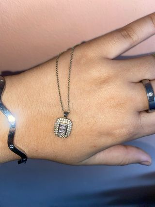 Conjunto de Joyería Plateada + Reloj Calvin Klein.