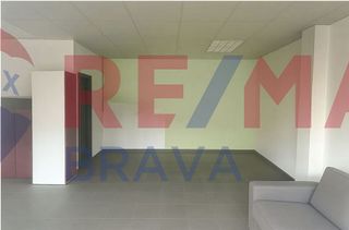 Local comercial en venta en Eixample Nord – La Devesa en Girona