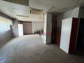 Local comercial en venta en Eixample Nord – La Devesa en Girona