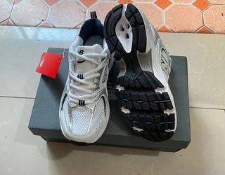 New Bálánce 530 White Navy  Talla 42