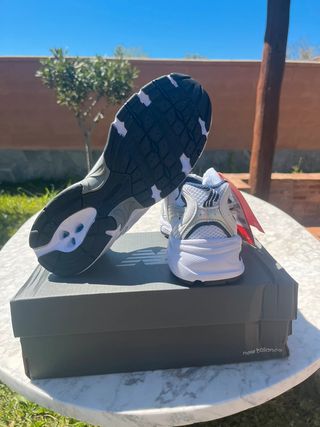 New Bálánce 530 White Navy  Talla 41.5