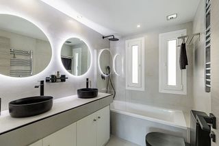 Ático en venta en Nueva Andalucía centro en Marbella