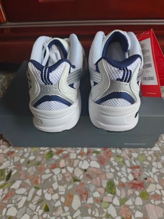 New Bálánce 530 White Navy  Talla 40.5