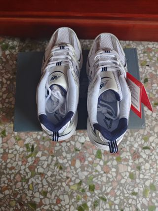 New Bálánce 530 White Navy  Talla 40.5