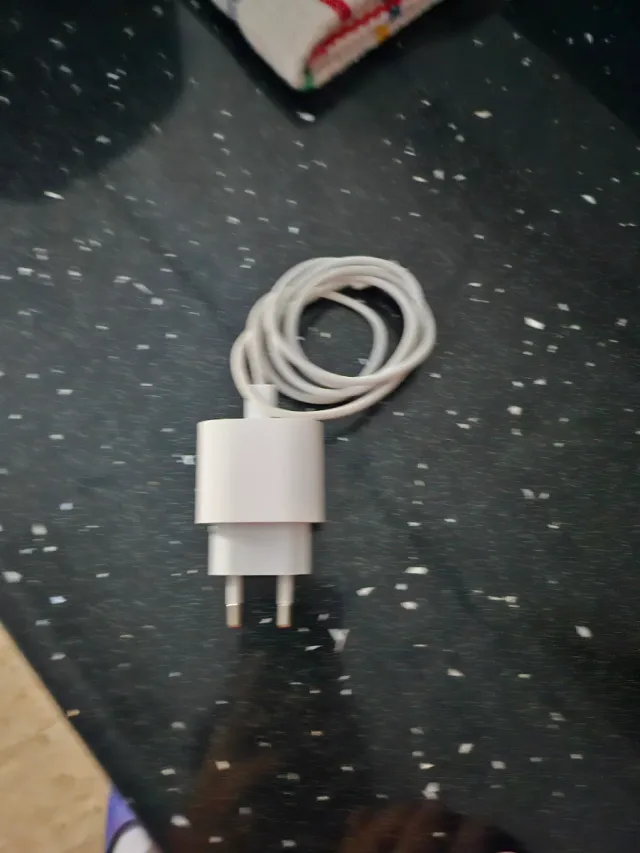Cargador de iphone orginal 16 blanco con cable