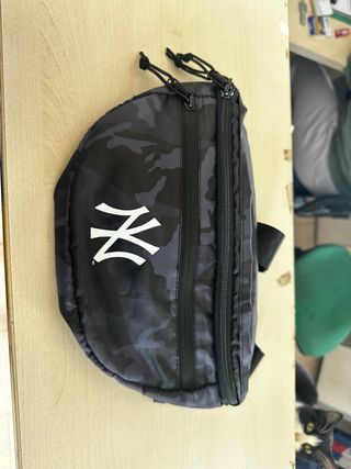 Marsupio New Era Camouflage Nero Grigio