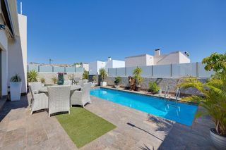 Casa en venta en Campos de Golf - Villa Martin - Los Dolses en Orihuela