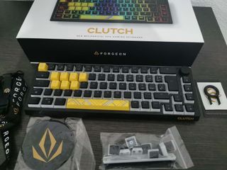 Teclado Gaming Forgeon Clutch 60% RGB