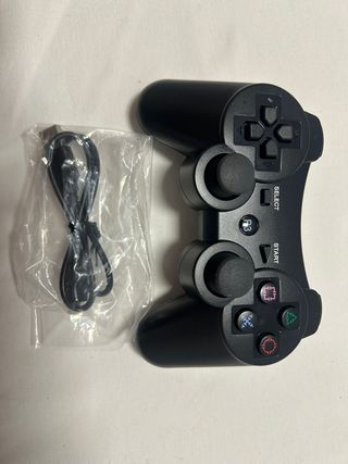 Soporte para Mando PS3 y Mando incluido 