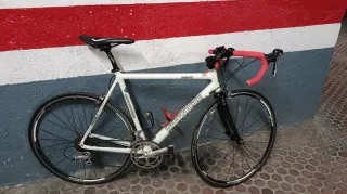 Bicicleta Cannondale CAAD 8