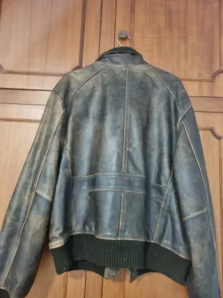 Cazadora de piel estilo aviador