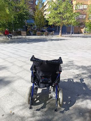 Silla de ruedas eléctrica Ogi - Casi sin uso