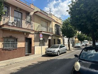 Casa adosada en venta en El Cerro en Sevilla