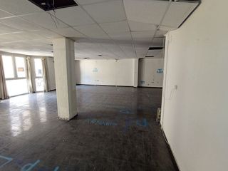 Local comercial en venta en Tomelloso