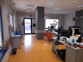 Local comercial en venta en Ensanche en Teruel
