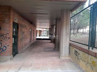 Local comercial en venta en Ensanche en Teruel