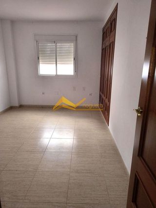 Piso en venta en Linares