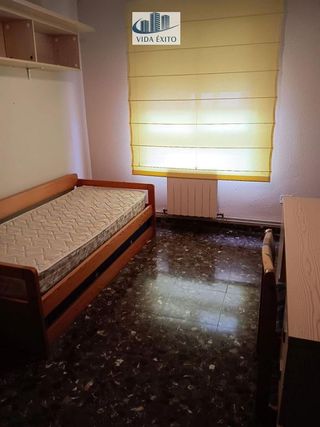 Piso en venta en Linares