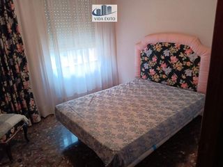 Piso en venta en Linares